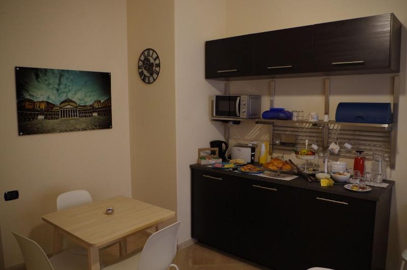 Napoli City Inn 外观 照片
