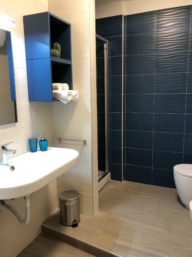 Napoli City Inn 外观 照片